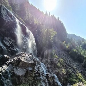cascade d'ars heart crystal healing