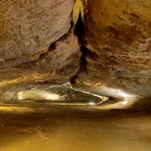 grotte lombrive heart crystal healing